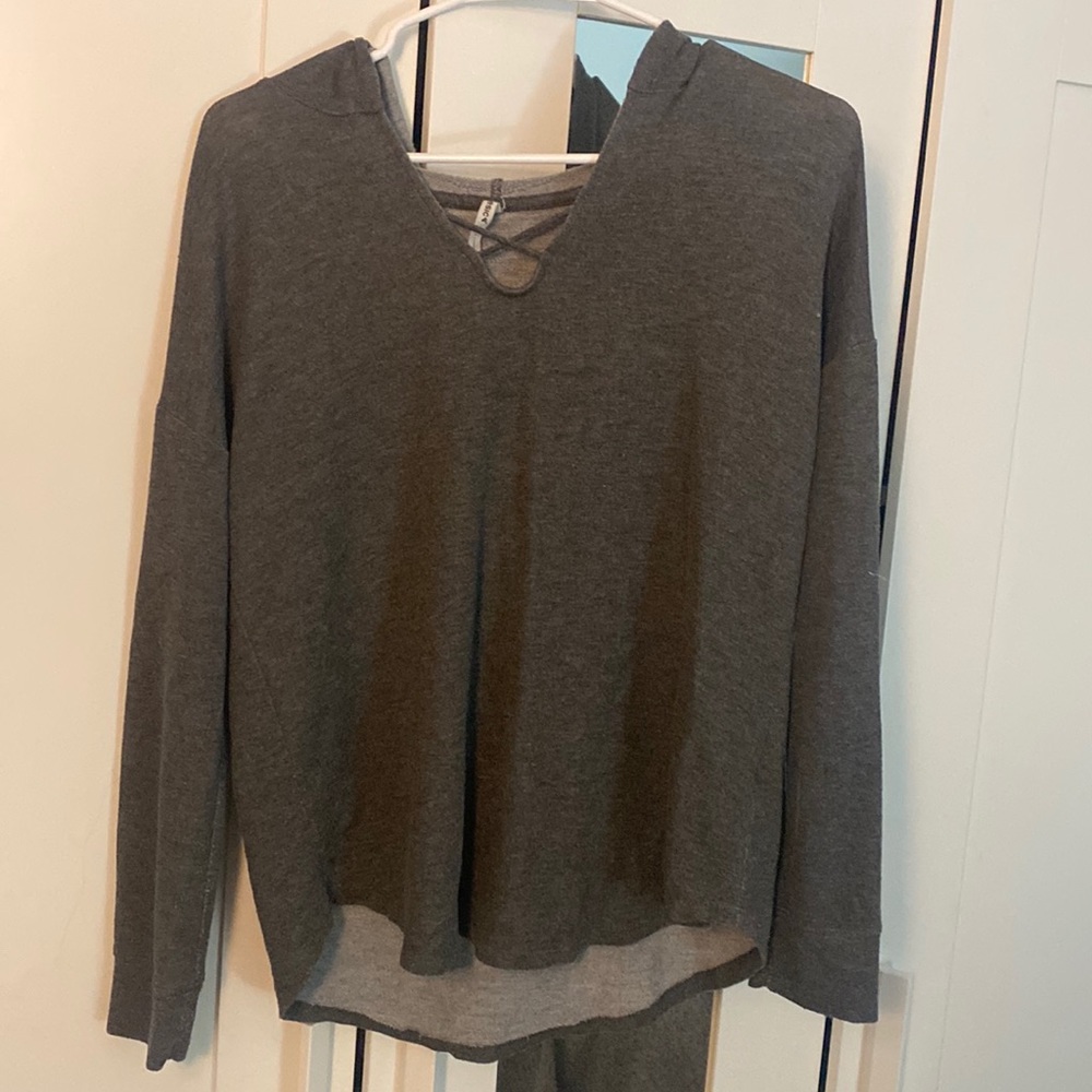 Size L gray esics light weight hoodie - gently worn - great condition
